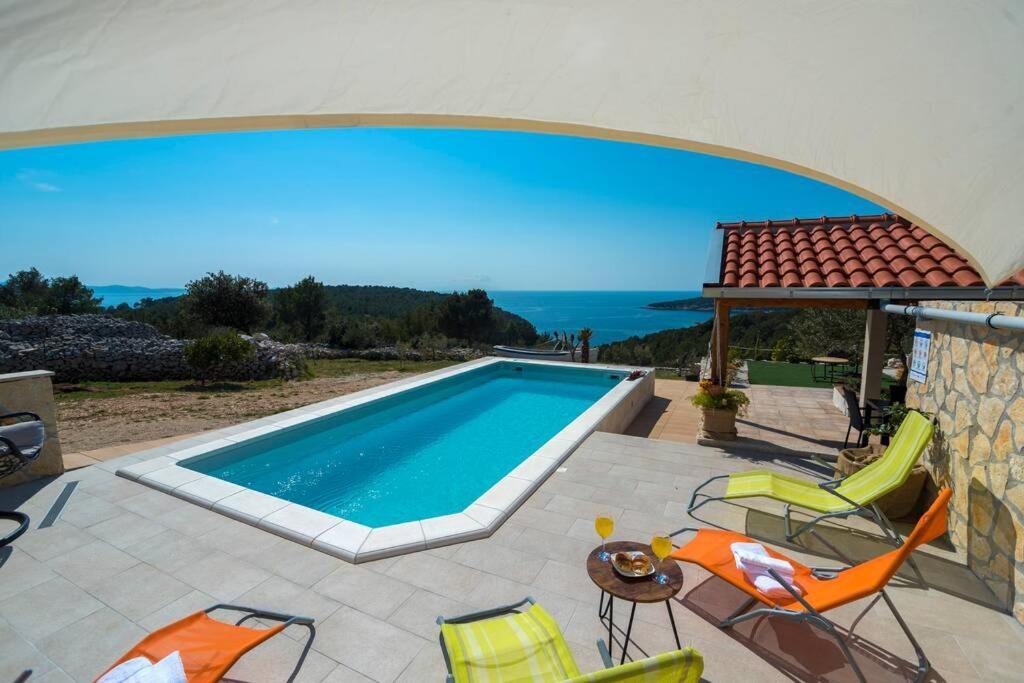 Isolated Paradise Adio Mare Milna  Exterior photo