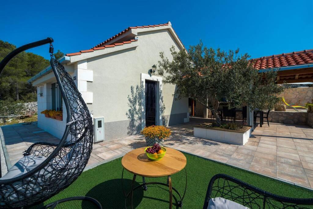 Isolated Paradise Adio Mare Milna  Exterior photo
